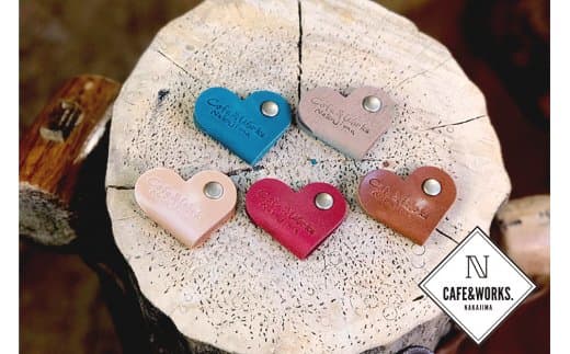 11-175 【年内発送12月15日入金まで】レザークラフト:本革ケーブルクリップ(ハート)5色セット within2025