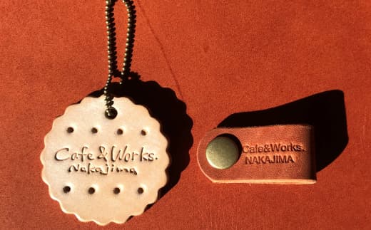 5-8 【年内発送12月15日入金まで】クッキーホルダー(ベージュ)・本革ケーブルクリップセット【レザークラフト】 within2025