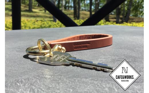 11-154 レザークラフト:真鍮シャックル本革レザーキーホルダー(ブラウン)