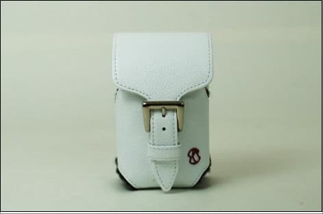 博多革工房HOMMONが作ったゴルフ距離計ケース【牛革】:ホワイト