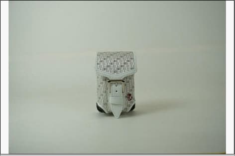 博多革工房HOMMONが作ったゴルフ距離計ケース【博多織・牛革】:ホワイト