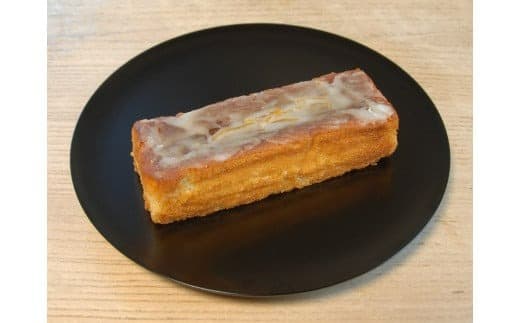 小松島西高校プロデュース。上勝町のローカルフルーツ柚香を使ったケーキ。ウィークエンドゆこう「恋柚香」2本セット。---kamikatsu_kvc3_10_2p--- (管理コード:kamikatsu_kvc3_10_2p)